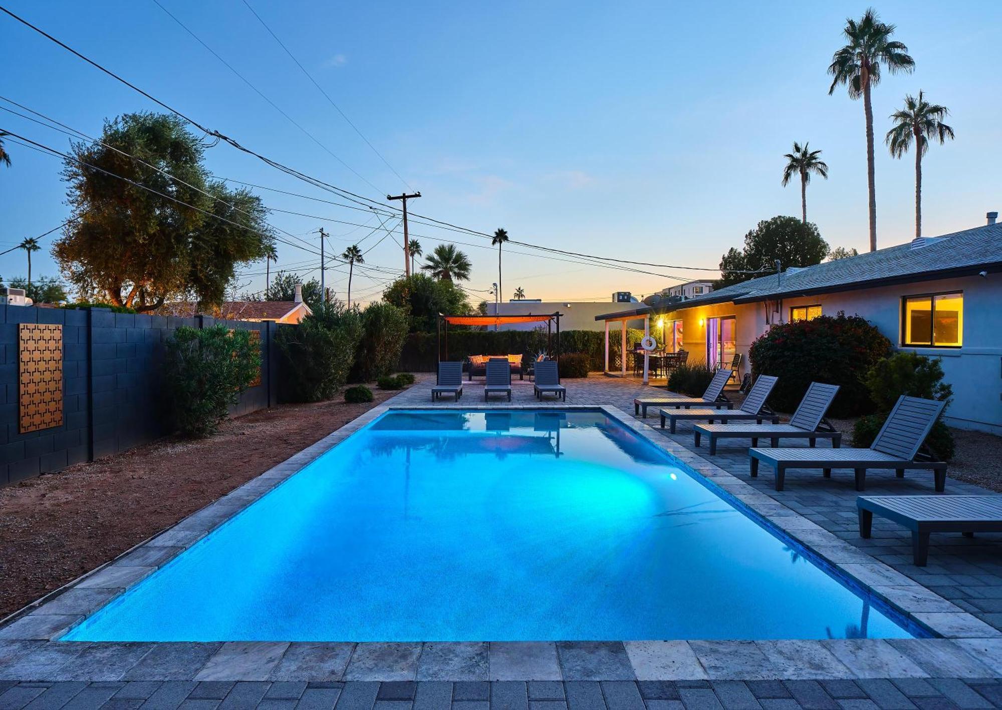 Holiday home Disco In The Desert - Walk To Old Town *